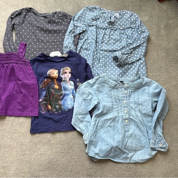 Girls Tops Clothing Lot Size 3T-4T - H&M, Carter’s, Uniqlo, Disney - Picture 4 of 9